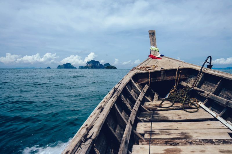 boat-island-ocean-218999