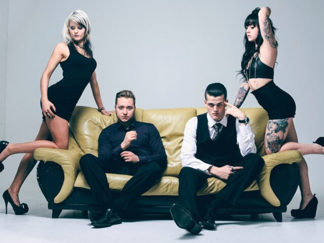 Eltávolodik a hardstyle-tól a Crisis Era