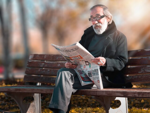 Meghalt az első kísérleti COVID vakcinával oltott férfi