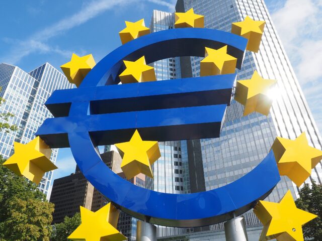 Megérkezett az EU sárga csillaga