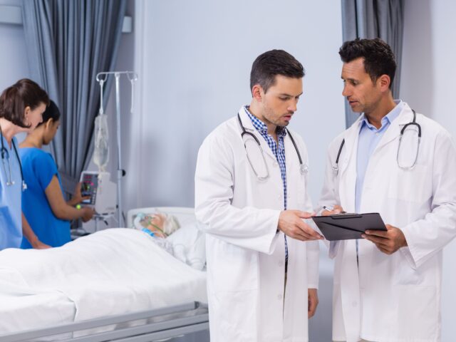 Új tanulmány leplezi le a virológusok hazugságait: az oltottak ugyanúgy terjesztik a vírust, mint az oltatlanok!