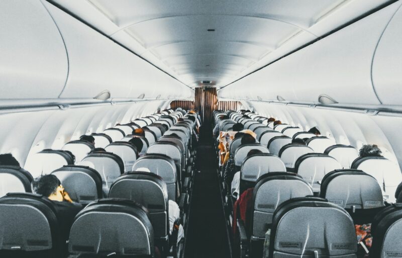 plane_almost_empty