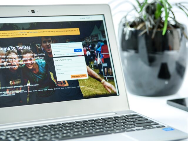 A várakozásokkal ellentétben alaposan felfutott a Twitter-cenzúra mértéke Elon Musk színre lépése óta