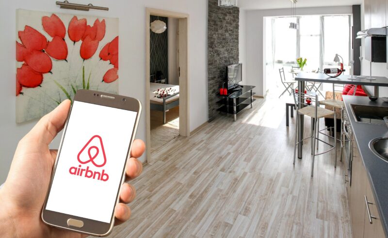 airbnb_collapse