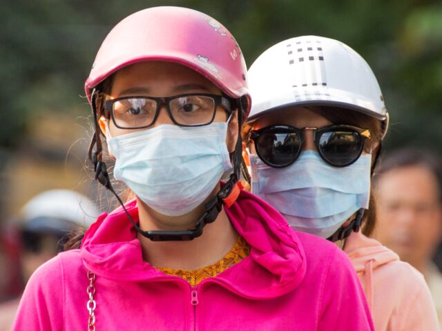 HIVATALOS: nem pusztán felesleges, de életveszélyes a tartós maszkhordás