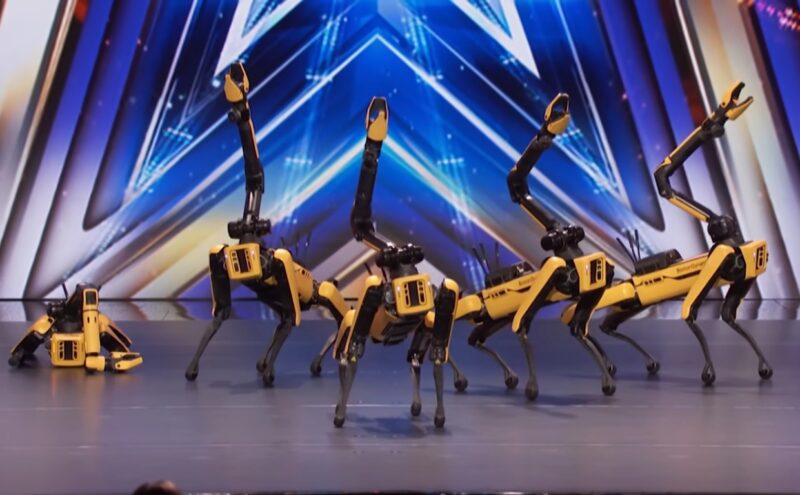 Agt 2025 tancolo robotkutyak