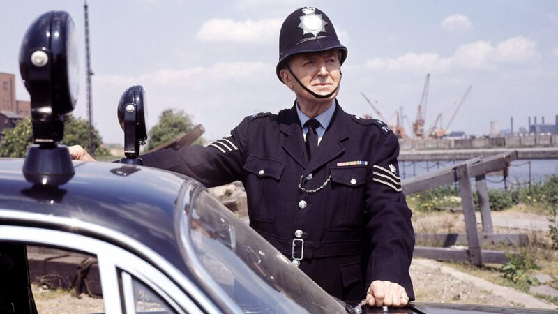 Dixon of dock green rendor egyenruha