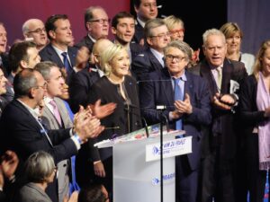 Politika bohozat