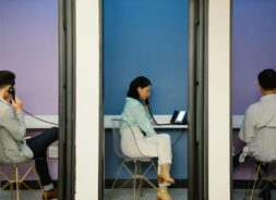 Egy perc humor: ez a különbség a börtön és a munkahely között! Munkahely borton