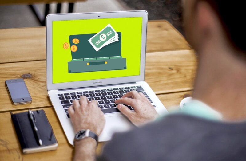 Laptop digitalis tranzakcio