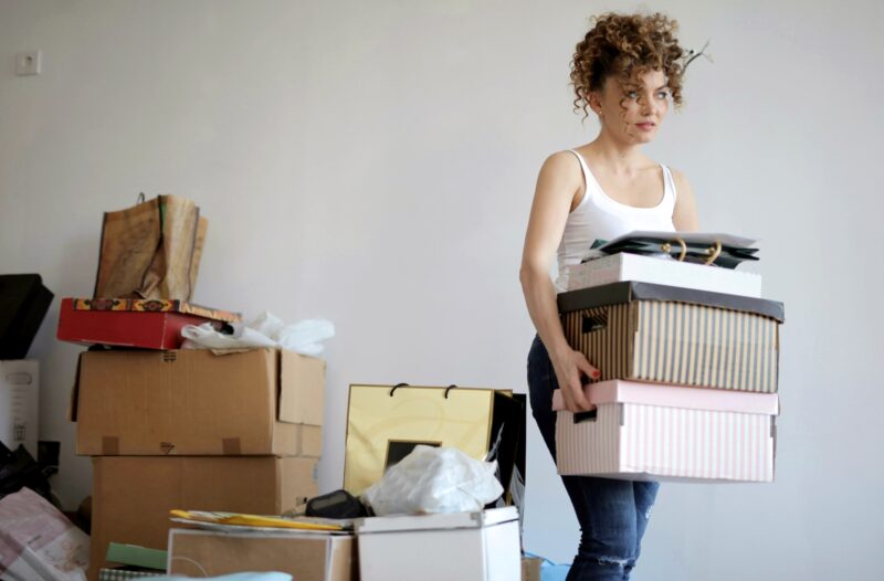 Ki kene koltozni a mamahotelbol