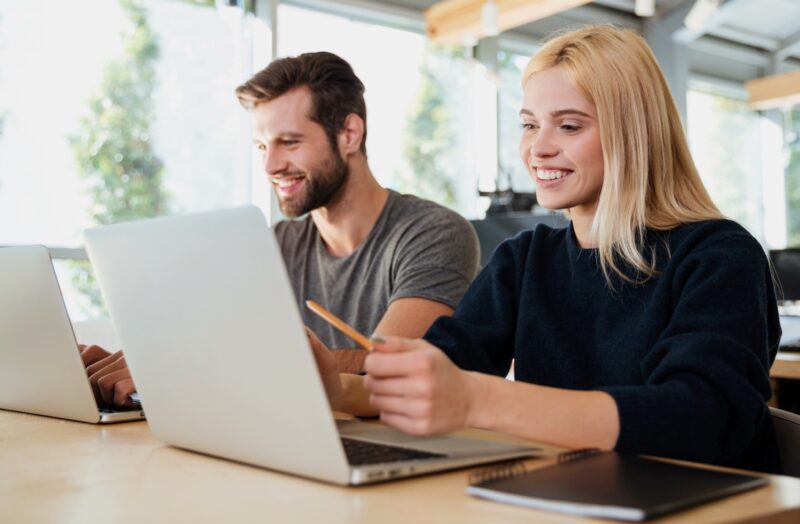 Oromteli boldog munka