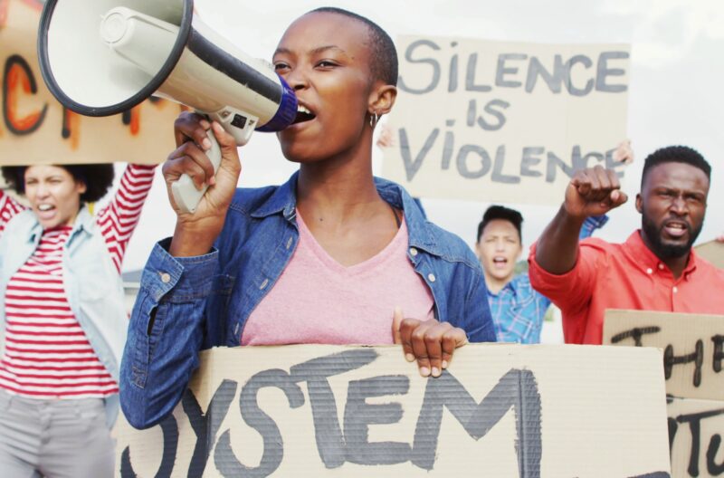 Rendszerellenes lazadas