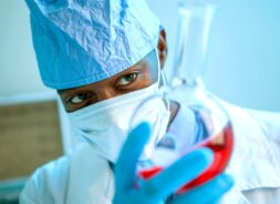 Tudomany fiatal ver cover