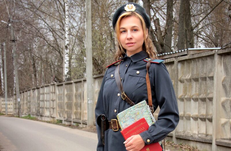 Elvtarsno szolgalatra jelentkezik