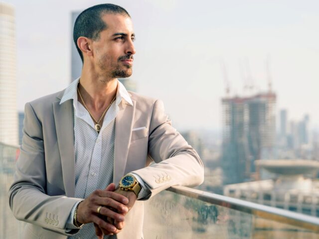 Ferfi merengo uzletember