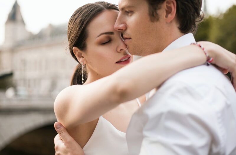 Fiatal par erzelmi kotelek